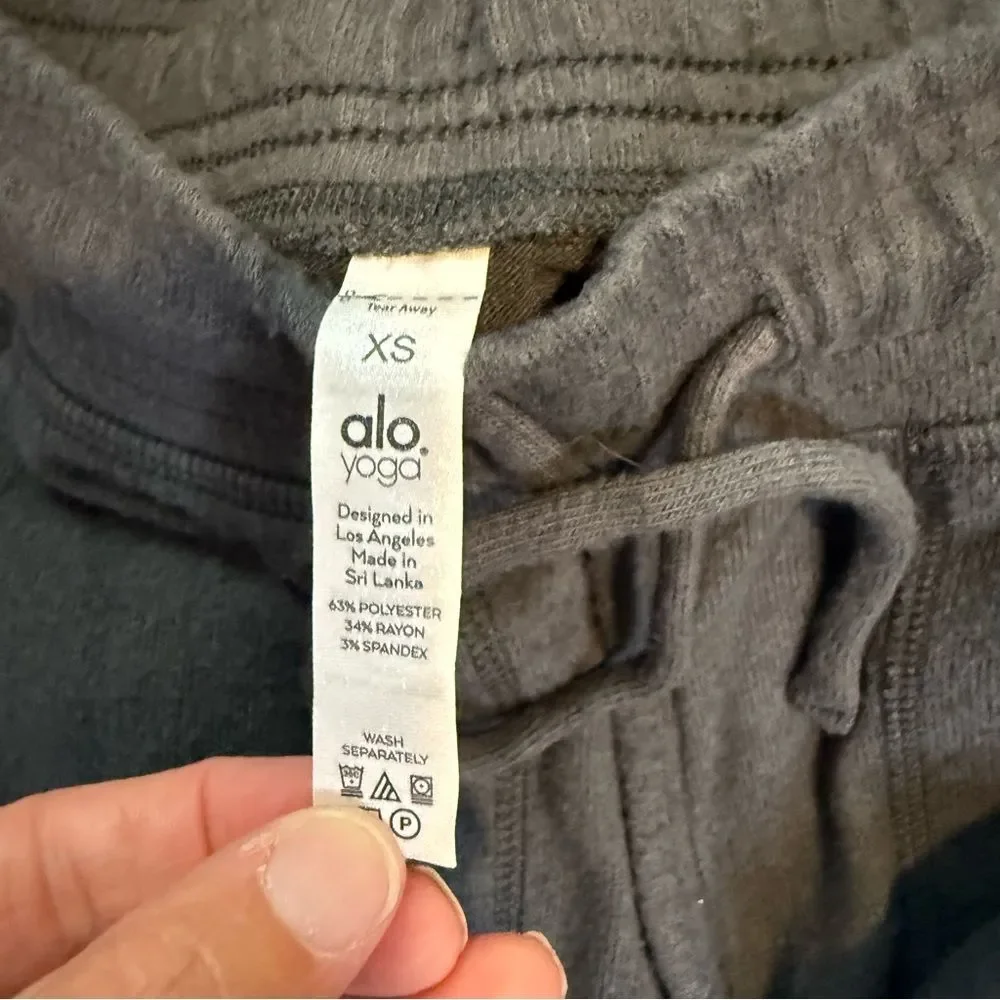 Alo Yoga Soho Sweatpant Anthracite Grey